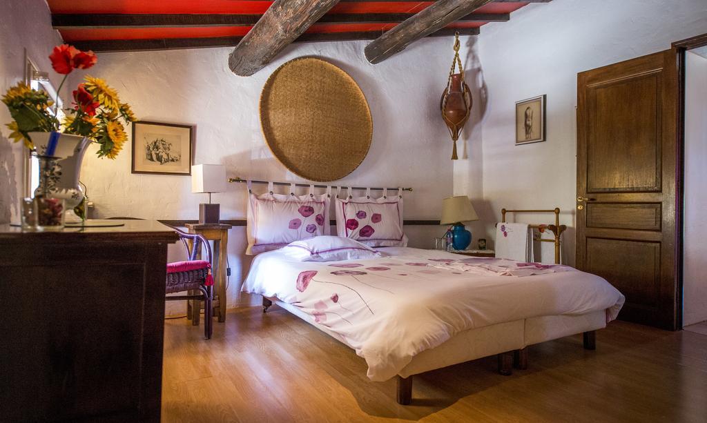 Bed and Breakfast La Ferme Saint-Marc-Jaumegarde Exteriér fotografie