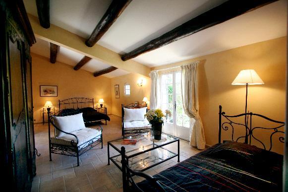 Bed and Breakfast La Ferme Saint-Marc-Jaumegarde Exteriér fotografie